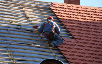 roof tiles Limbury, Bedfordshire